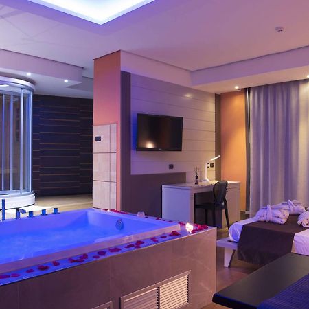 Grand Hotel Biffy 아리아노이르피노 외부 사진