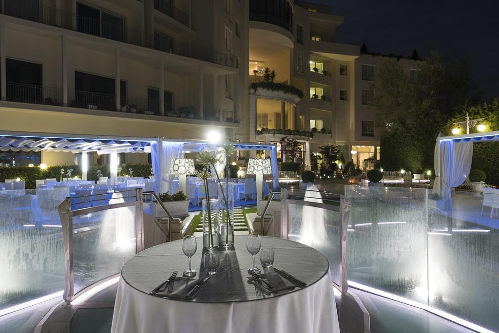 Grand Hotel Biffy 아리아노이르피노 외부 사진