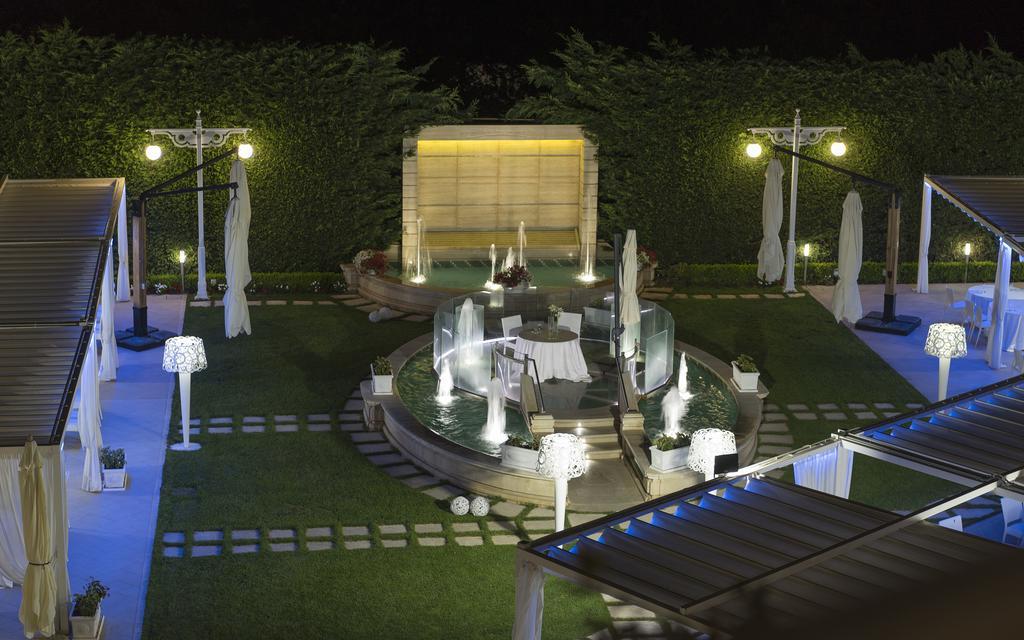 Grand Hotel Biffy 아리아노이르피노 외부 사진
