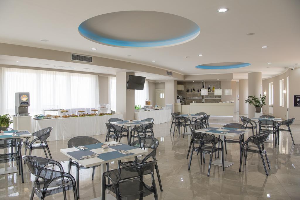 Grand Hotel Biffy 아리아노이르피노 외부 사진