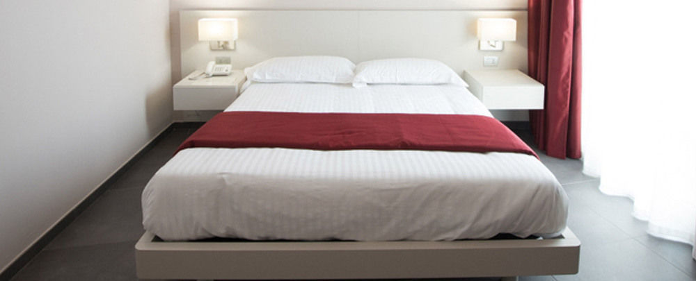 Grand Hotel Biffy 아리아노이르피노 외부 사진