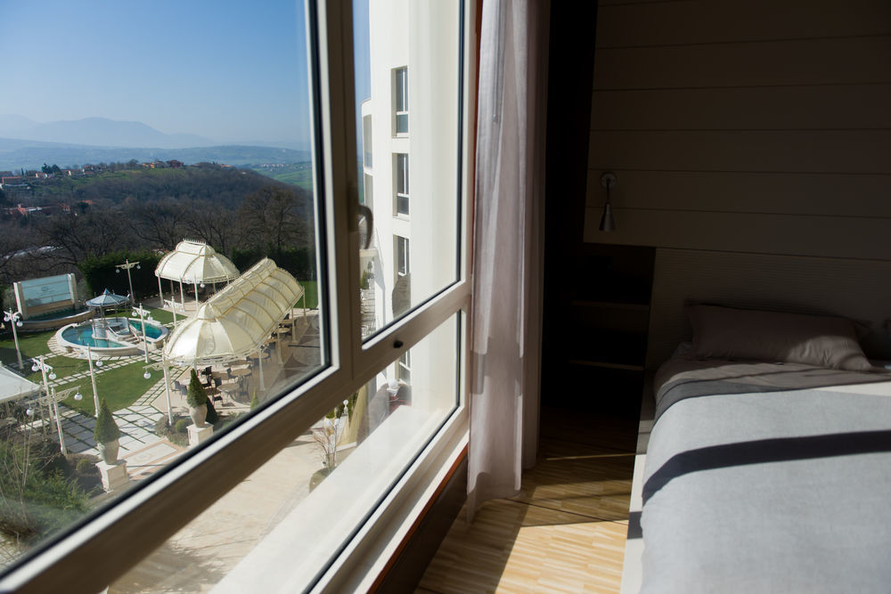 Grand Hotel Biffy 아리아노이르피노 외부 사진